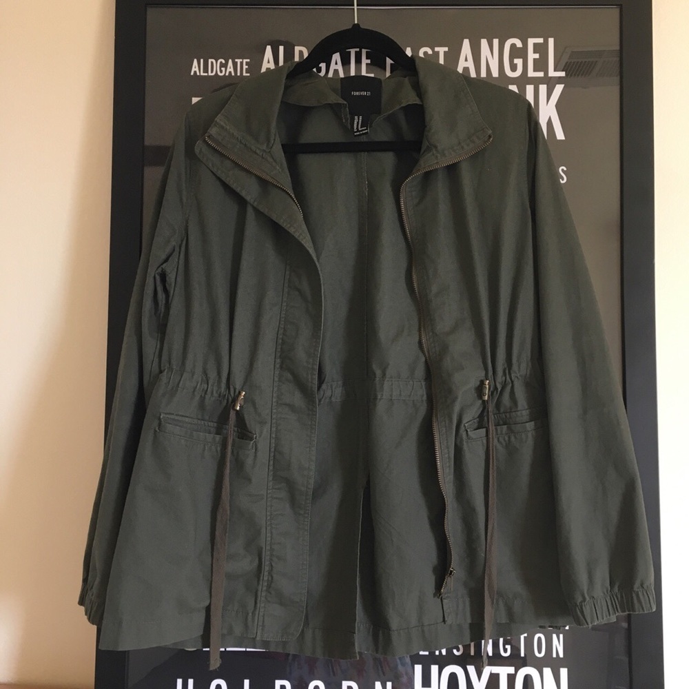 FOREVER 21 KHAKI GREEN JACKET SMALL-MEDIUM
